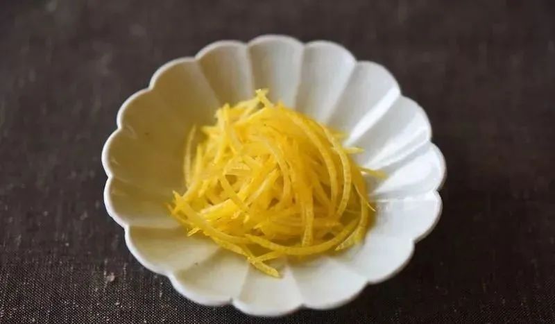 极品网红诱惑一区在线 香精与香料(72)—柚子酮(Yuzunone)