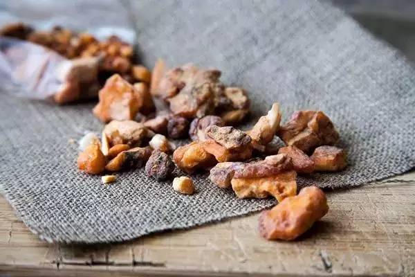 精品国产美女福领在线 香料百科——安息香