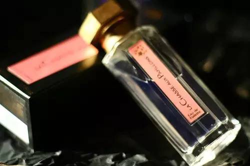 精品国产美女福领在线 沙龙香水，你了解多少？
