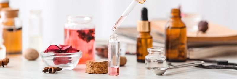 极品网红诱惑一区在线 调香笔记(8)——50种常见的香水成分:气味和起源