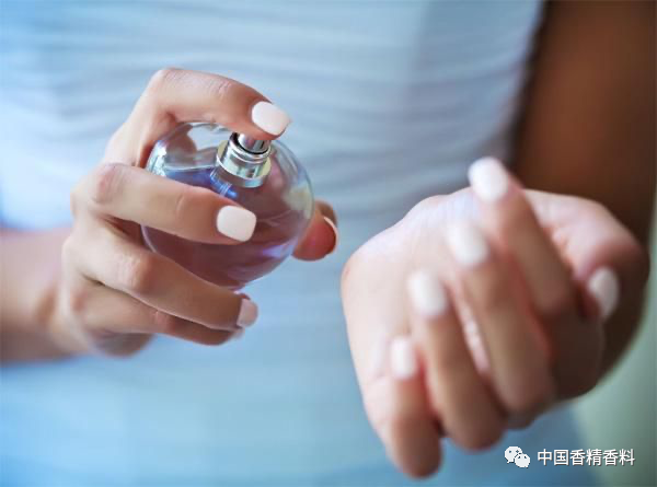 中国香水行业消费大数据出炉